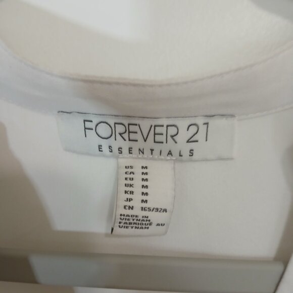 Forever 21 Essentials Blouse Women’s Medium White Long Sleeve Front Zip Pockets - Picture 6 of 7